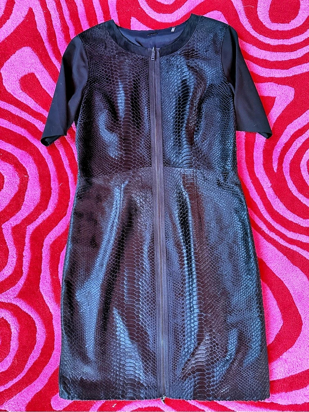 Elie Tahari Black Leather Reptile Embossed Zip Dress US 6